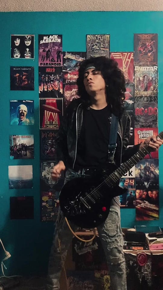 Post 1 by Rooyyyy on TikTok (video)