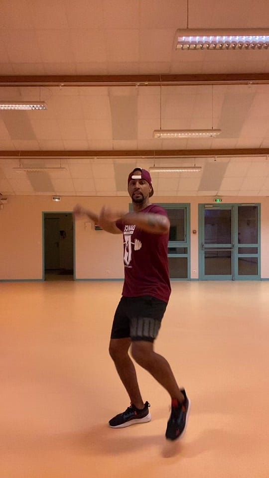 Post 10 by Francky Foss on TikTok (video)