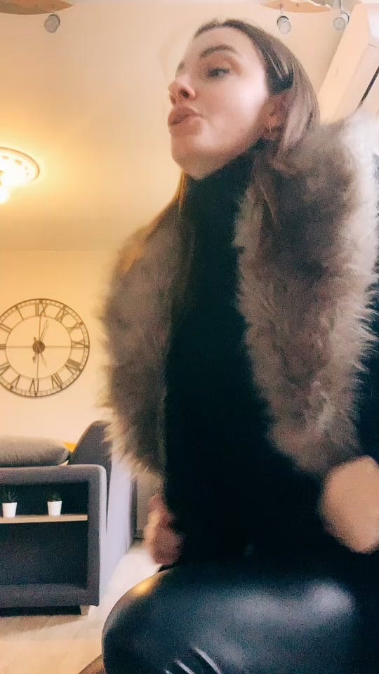 Post 10 by Fanny Brc on TikTok (video)
