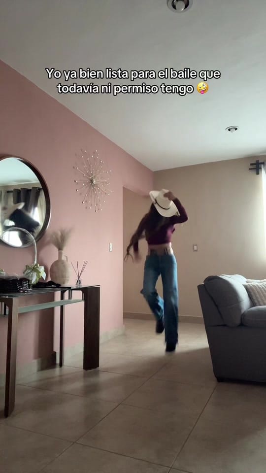 Post 5 by La Morita🐮🌼 on TikTok (video)