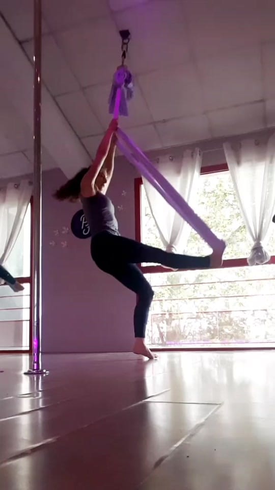 Post 8 by Laura on TikTok (video)