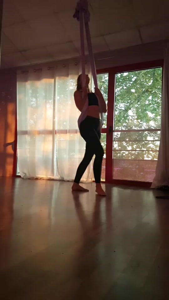 Post 9 by Laura on TikTok (video)