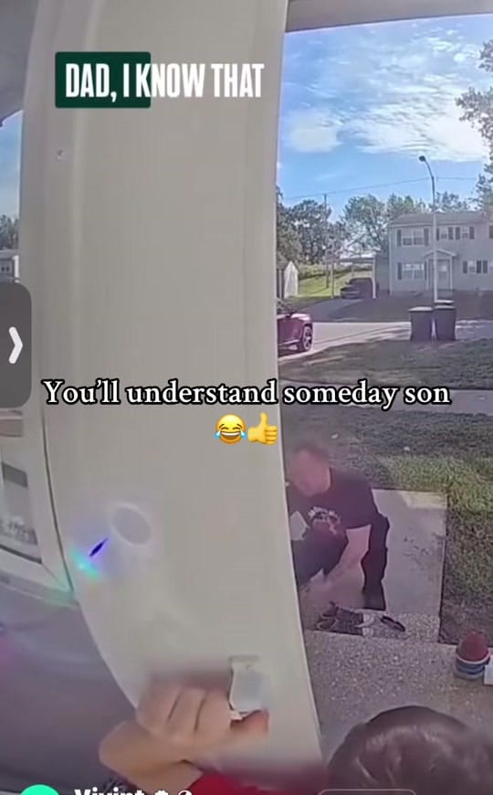 Post 6 by The Lenny Show on TikTok (video)