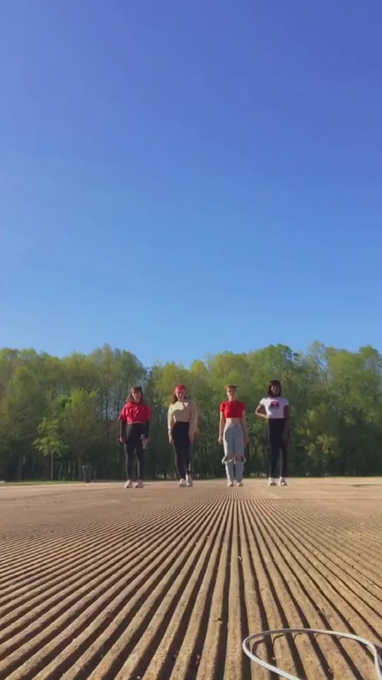 Post 10 by Louna on TikTok (video)