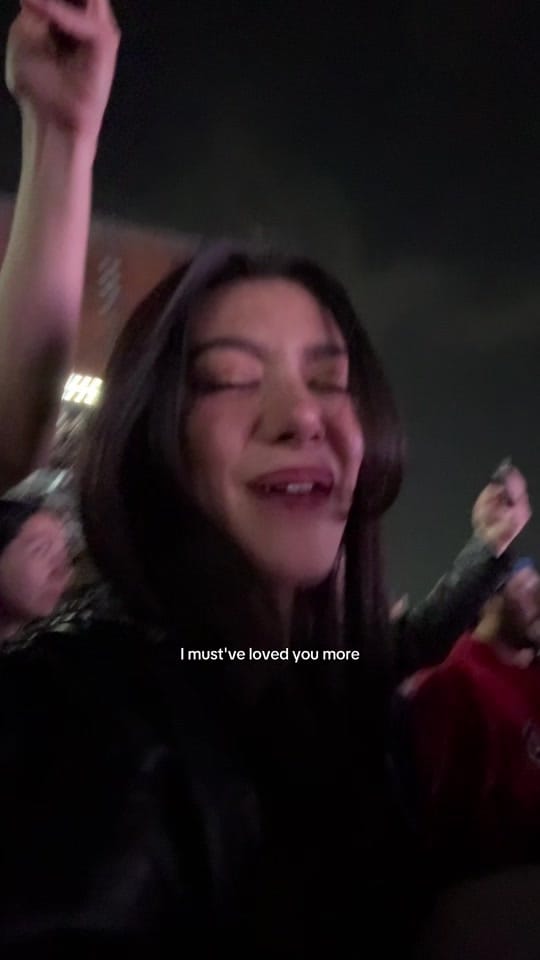 Post 10 by vaneepl on TikTok (video)