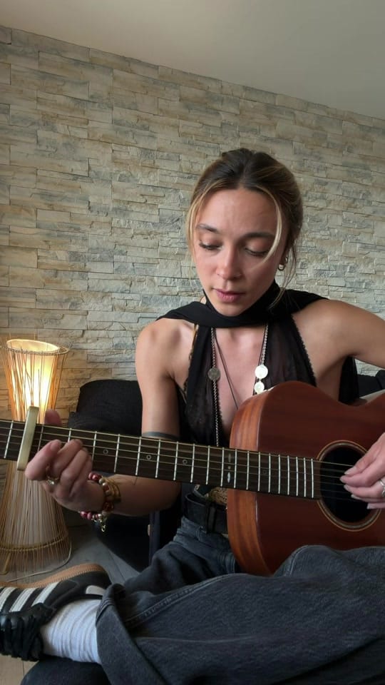 Post 6 by Carla De Coignac on TikTok (video)