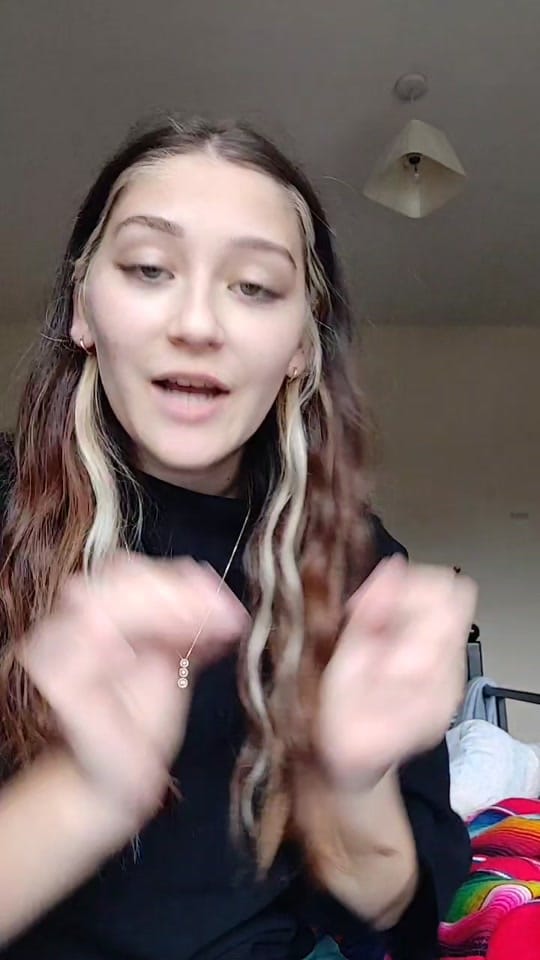 Post 10 by zo reads on TikTok (video)