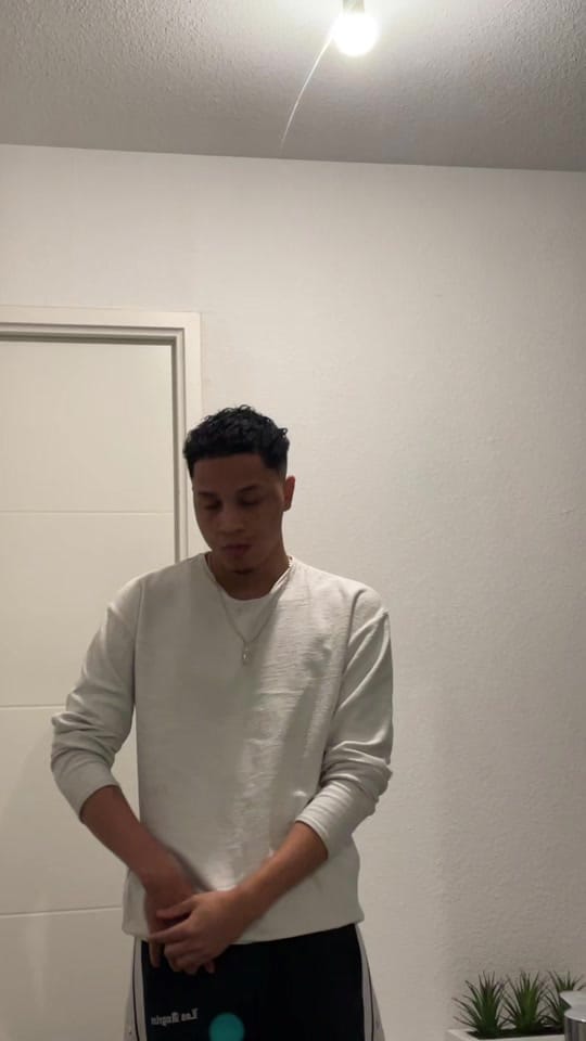 Post 1 by Lova_mino on TikTok (video)