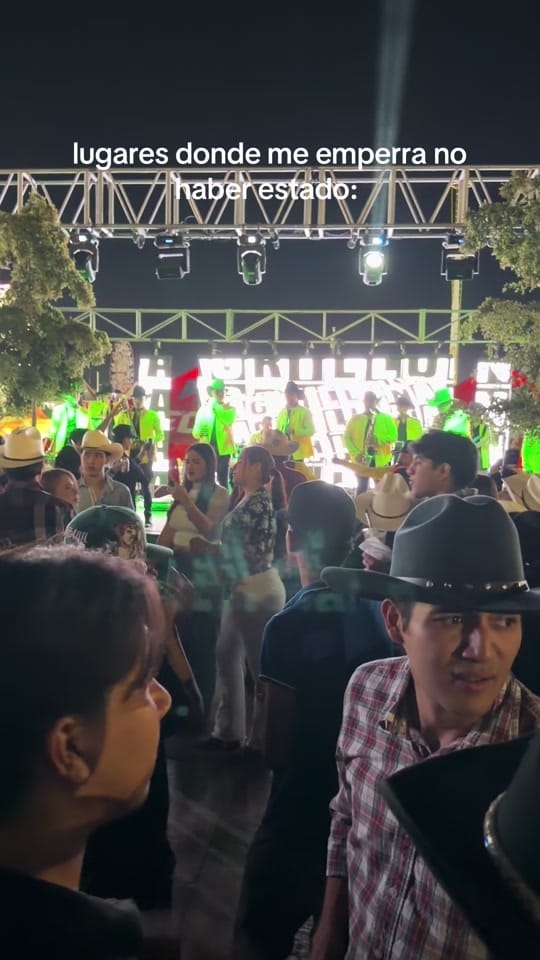 Post 5 by Grupo La Grilla on TikTok (video)