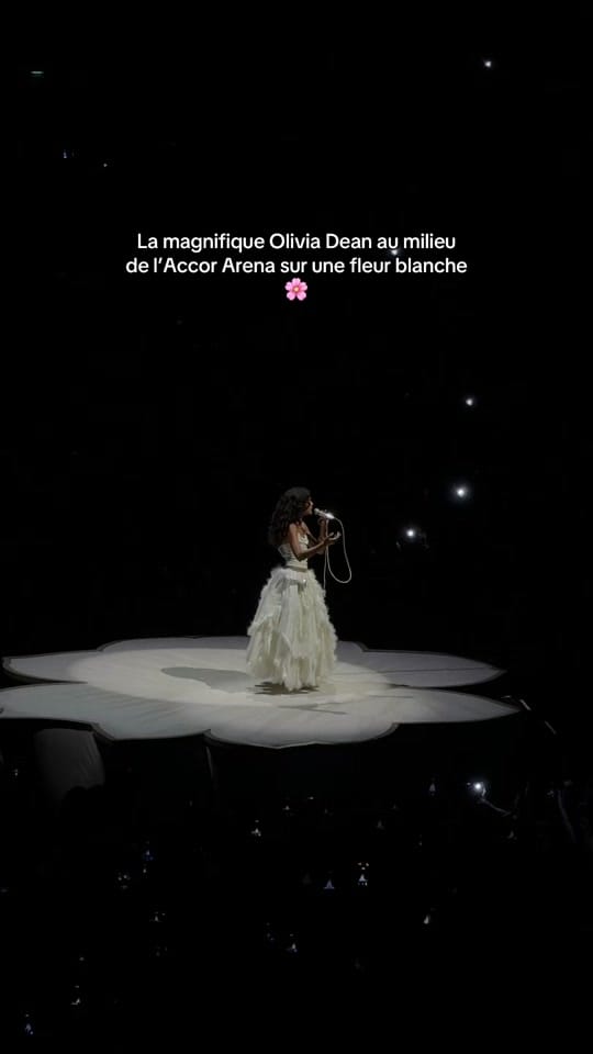 Post 3 by universalmusicfr on TikTok (video)