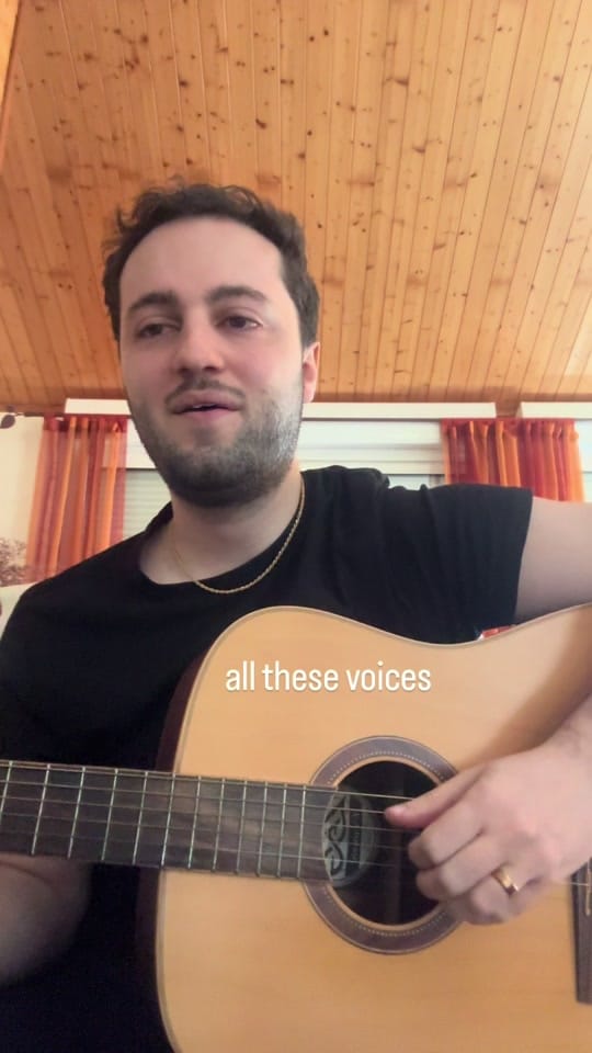 Post 2 by Théo on TikTok (video)