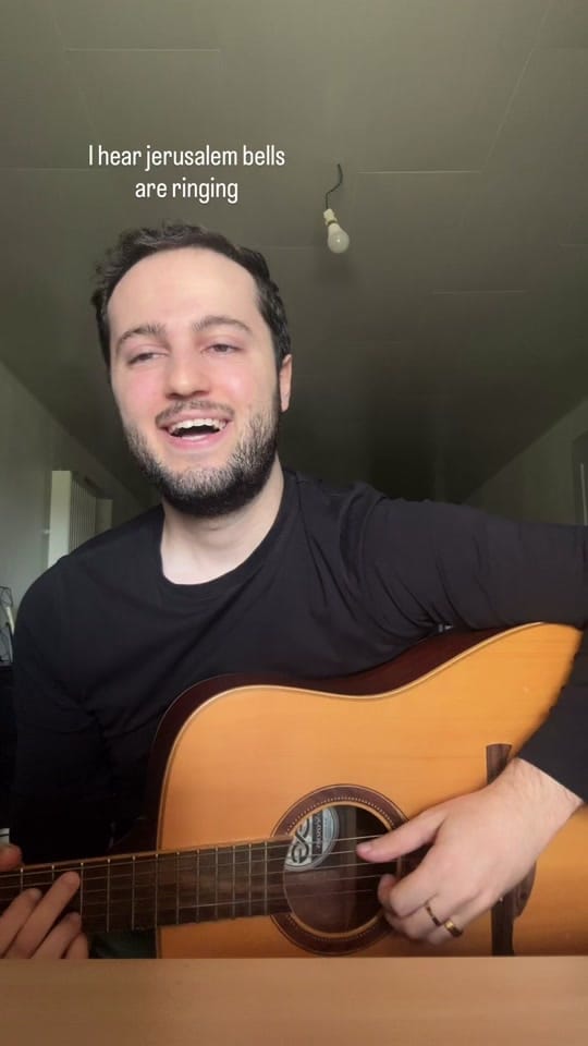 Post 6 by Théo on TikTok (video)