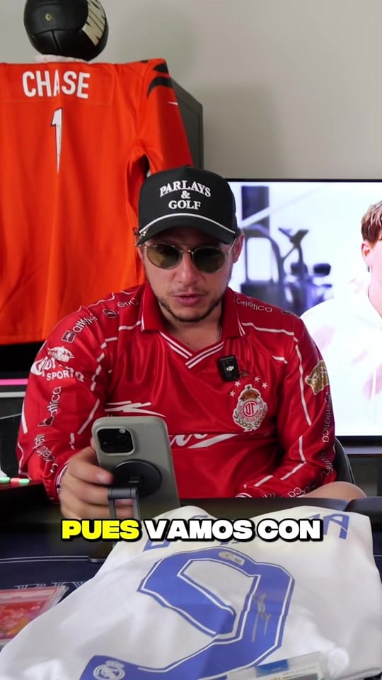 Post 6 by elreydelparlaypodcast on TikTok (video)