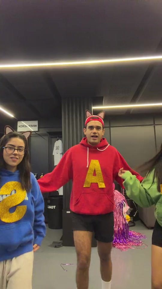 Post 8 by Pablo Perales on TikTok (video)