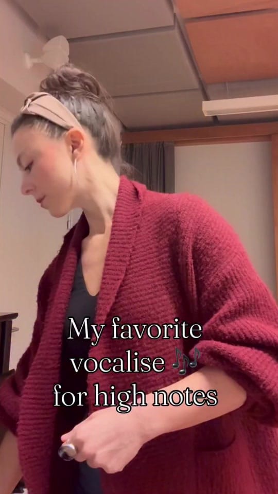 Post 10 by Paris Opera Comp on TikTok (video)
