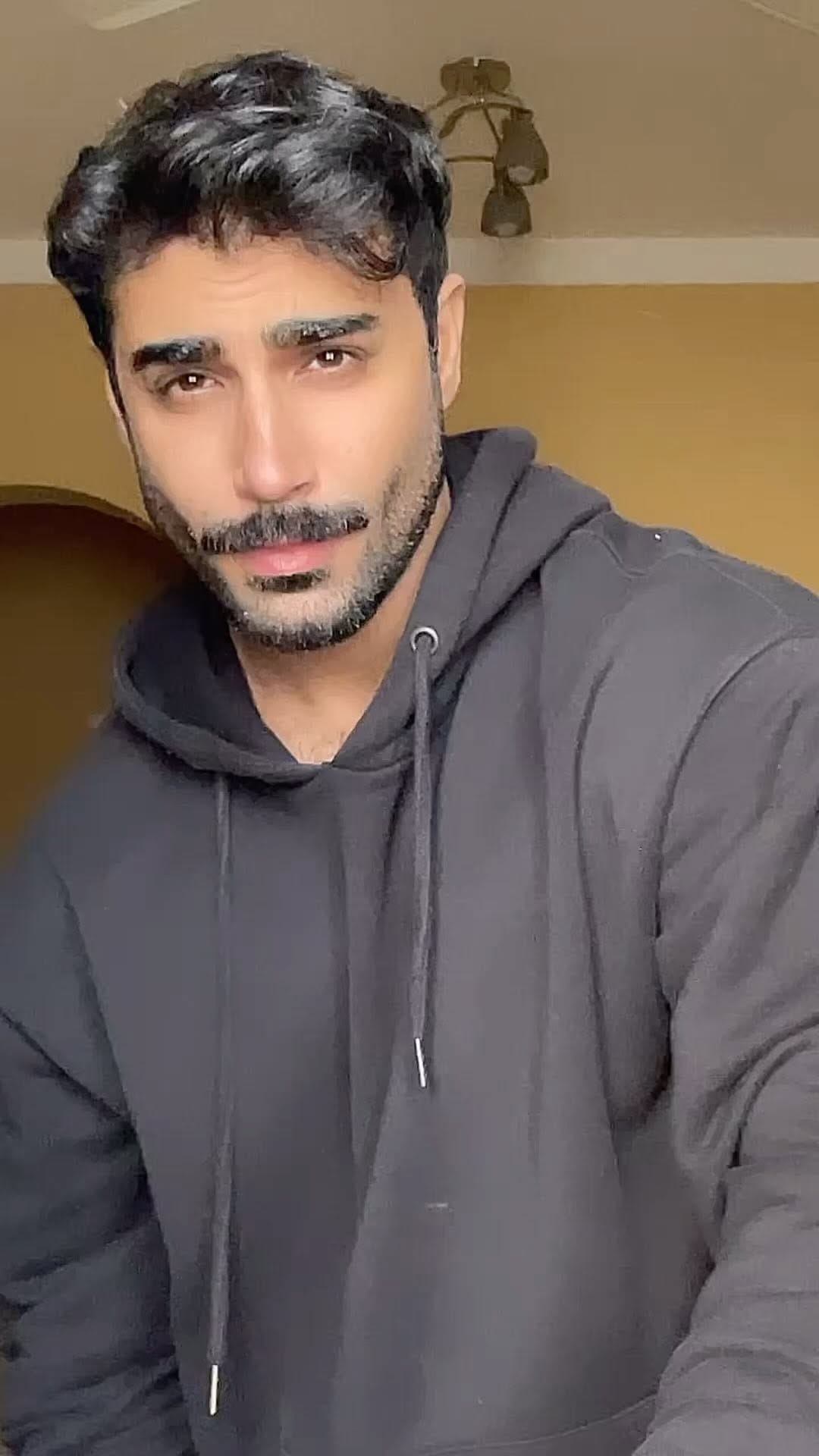 Post 4 by Nisar Ishaq نصار اسحاق on Instagram (video)