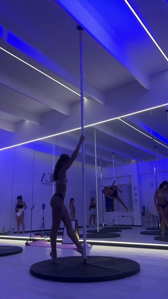 Post 8 by francescasalza on TikTok (video)