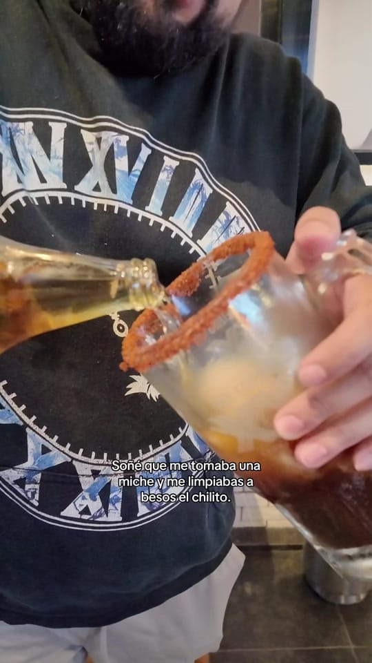 Post 2 by SoyRichiferca on TikTok (video)