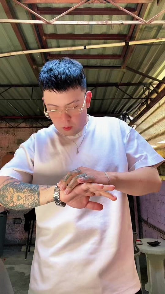 Post 2 by Irvin Noize on TikTok (video)