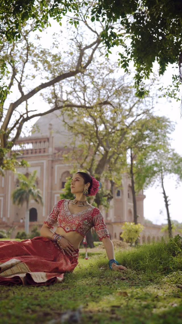 Post 7 by Annu Patel on Instagram (video)