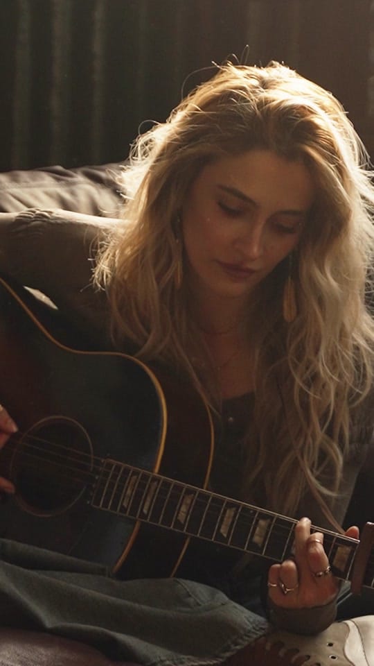 Post 4 by Paris Jackson on TikTok (video)