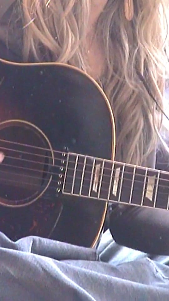 Post 2 by Paris Jackson on TikTok (video)