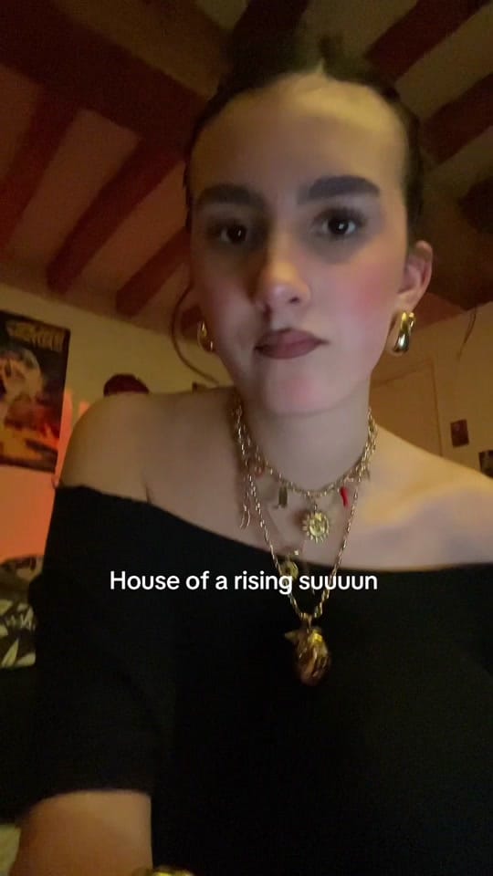 Post 10 by Lila-May on TikTok (video)