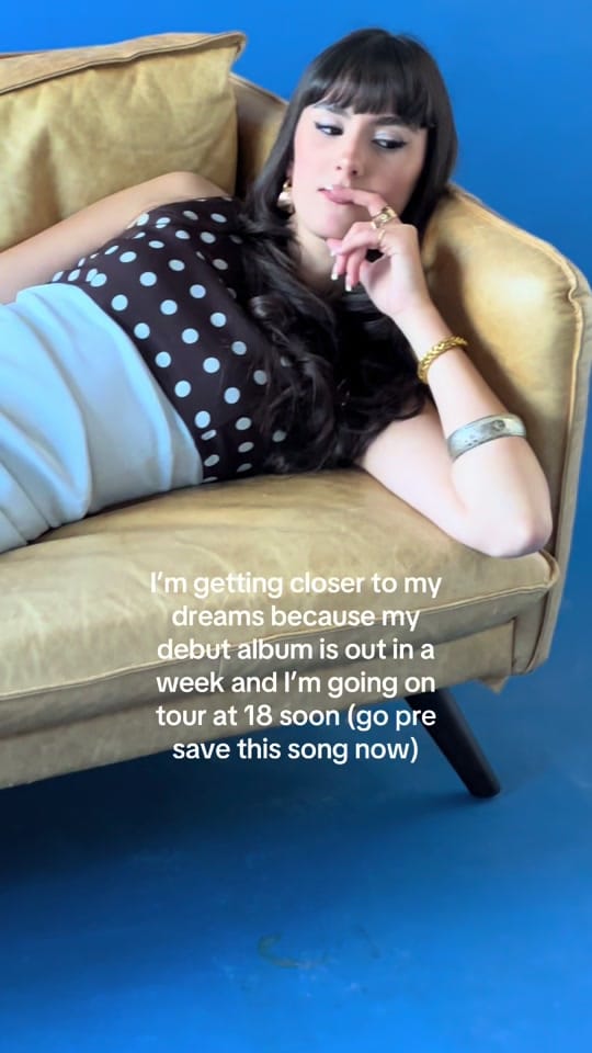Post 6 by Lila-May on TikTok (video)