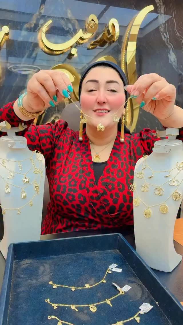 Post 4 by 💎أميرة الدهب💎 on Instagram (video)