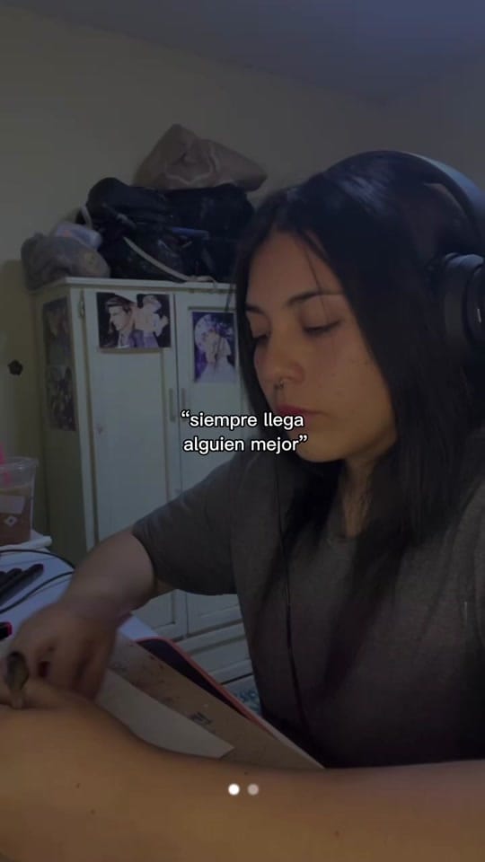 Post 4 by Lesly Montserrat Paz on TikTok (video)