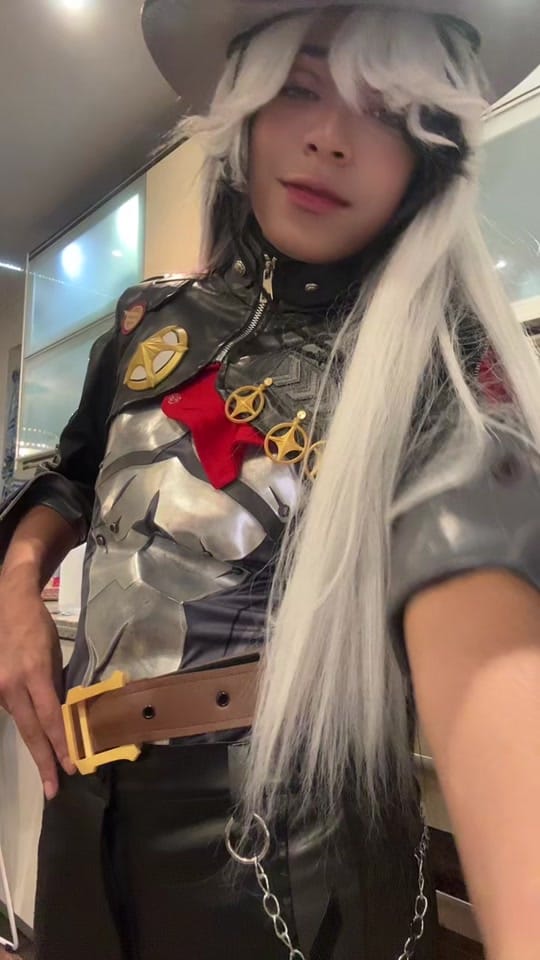 Post 6 by vogue_cos on TikTok (video)