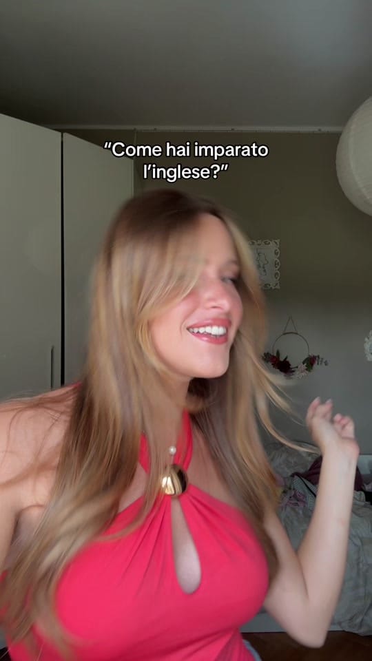 Post 6 by elefincati on TikTok (video)
