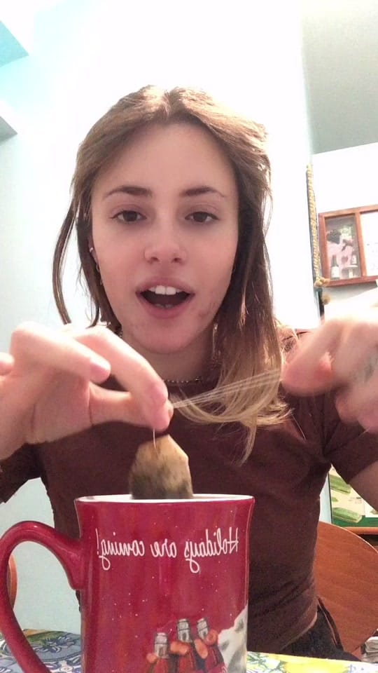 Post 10 by elefincati on TikTok (video)