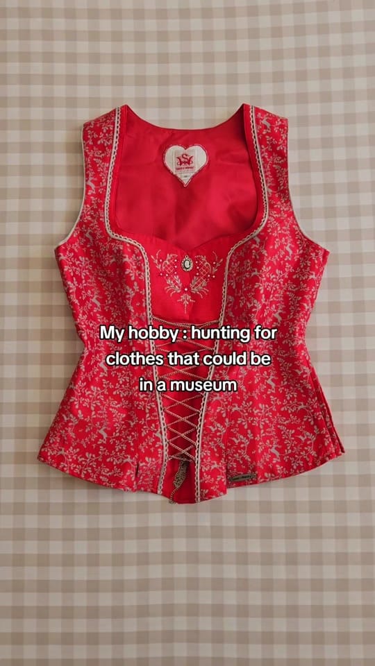 Post 3 by DodieVintageShop 🐌🧺🌱 on TikTok (video)