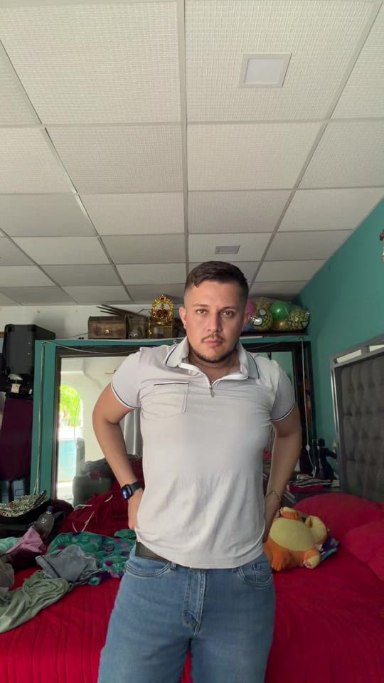 Post 10 by Luciano Mendoza on TikTok (video)