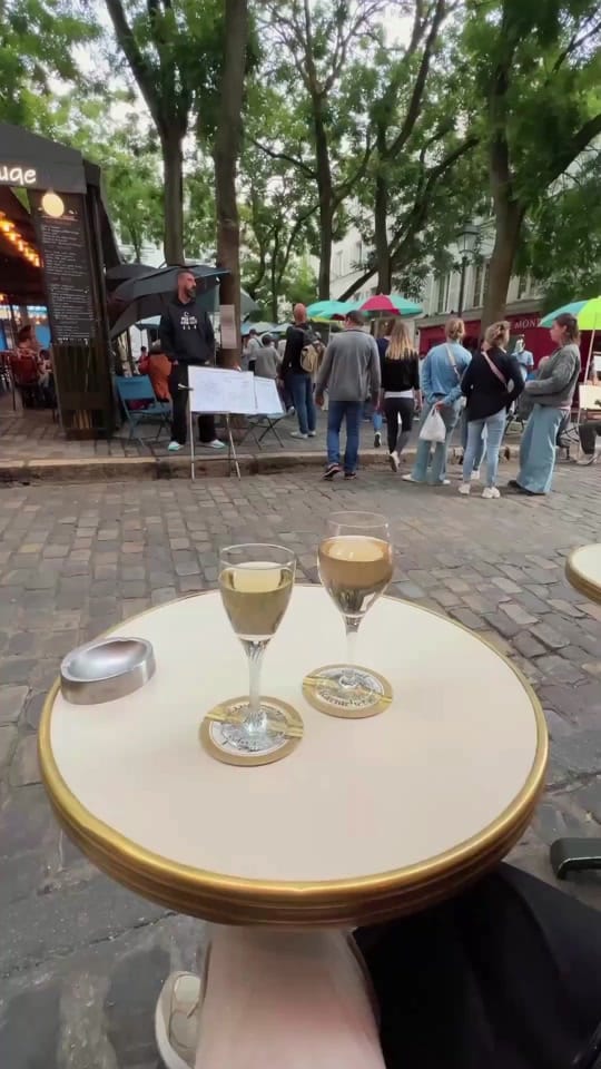 Post 3 by Paris in mood on TikTok (video)