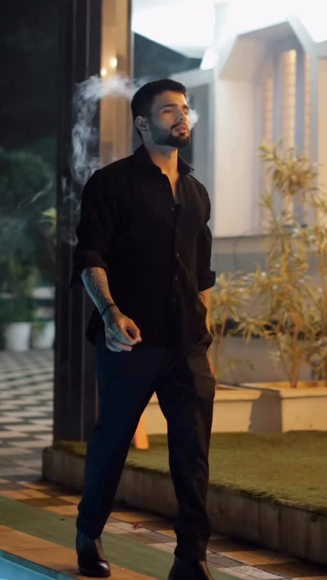 Post 9 by YASH TOMAR on Instagram (video)