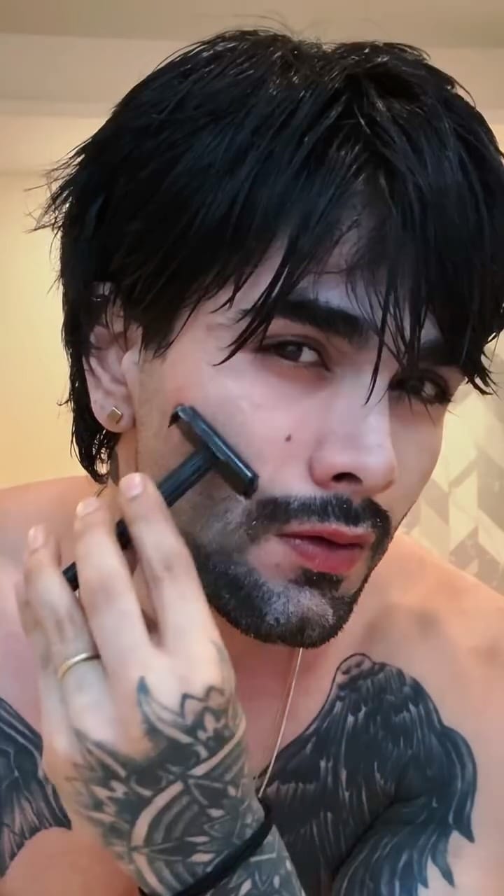 Post 3 by YASH TOMAR on Instagram (video)