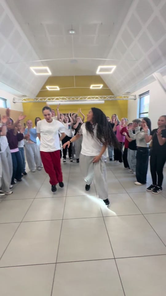Post 8 by Sonia Michel on TikTok (video)