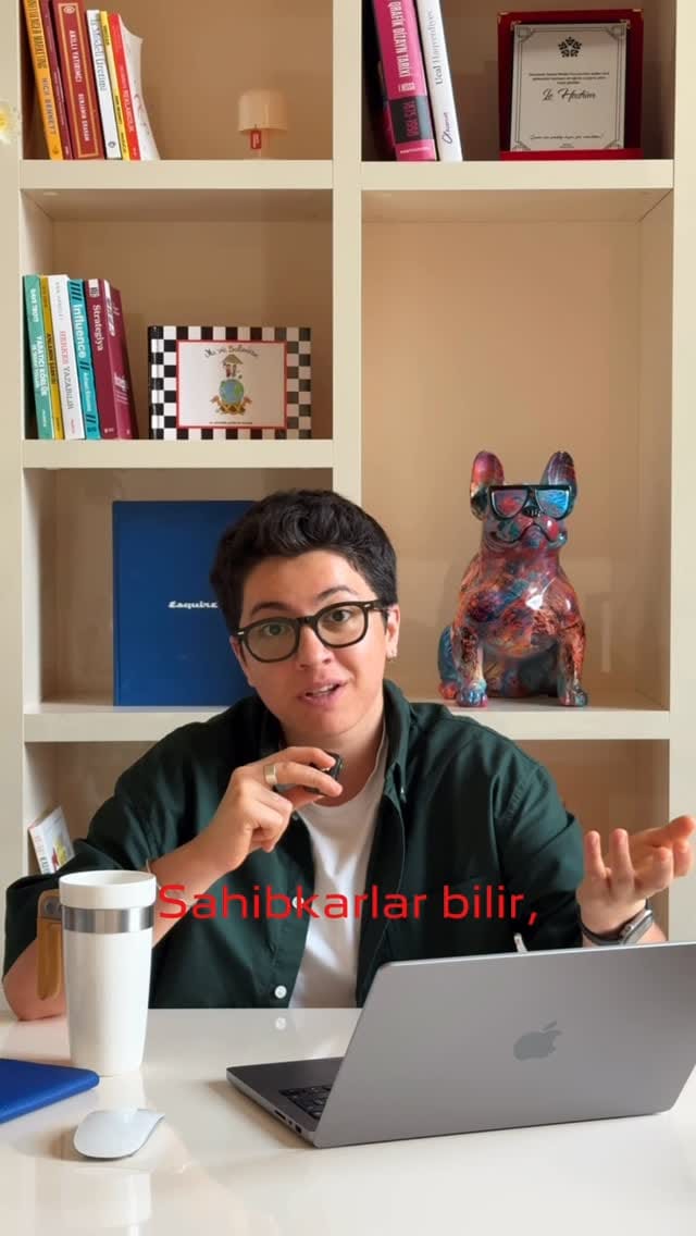 Post 2 by Lö Hashim on Instagram (video)