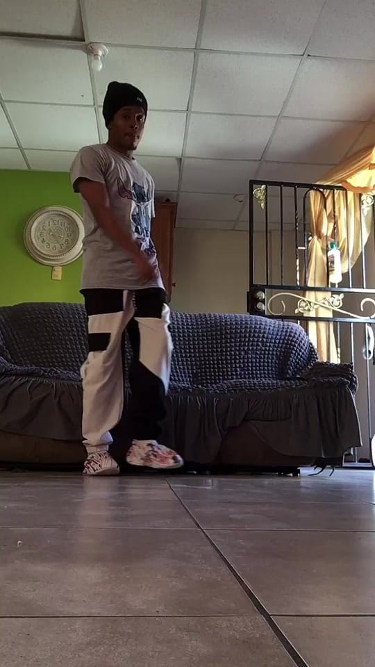Post 3 by Lando ☝🏼‼️ on TikTok (video)