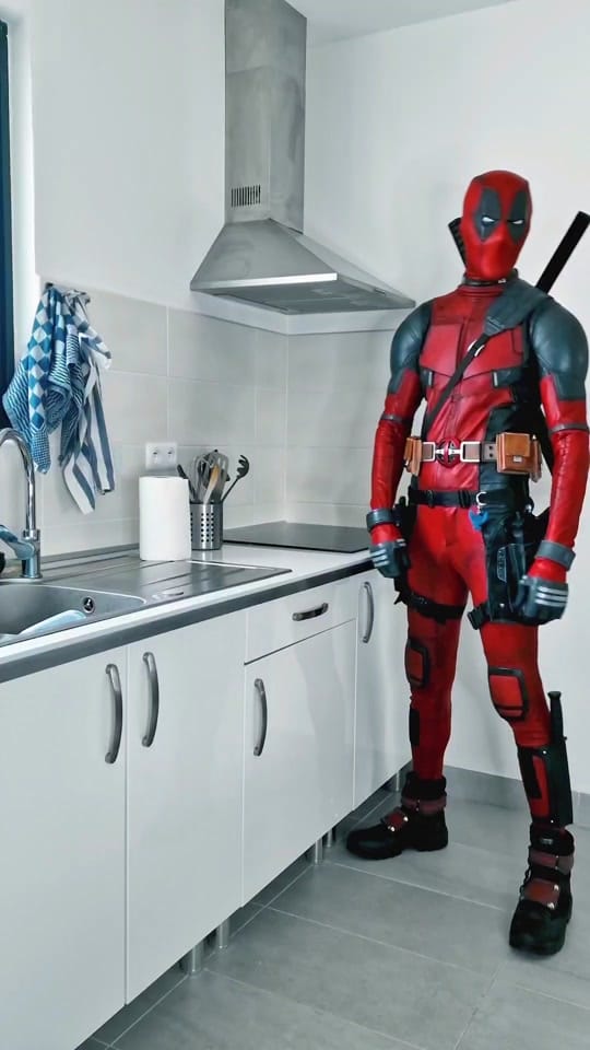 Post 9 by 🦄 Deadpool_cos4 🇫🇷 on TikTok (video)