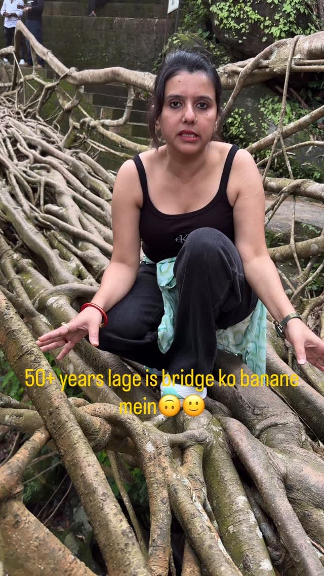 Post 2 by ❤️Falak Naaz🖤 on Instagram (video)