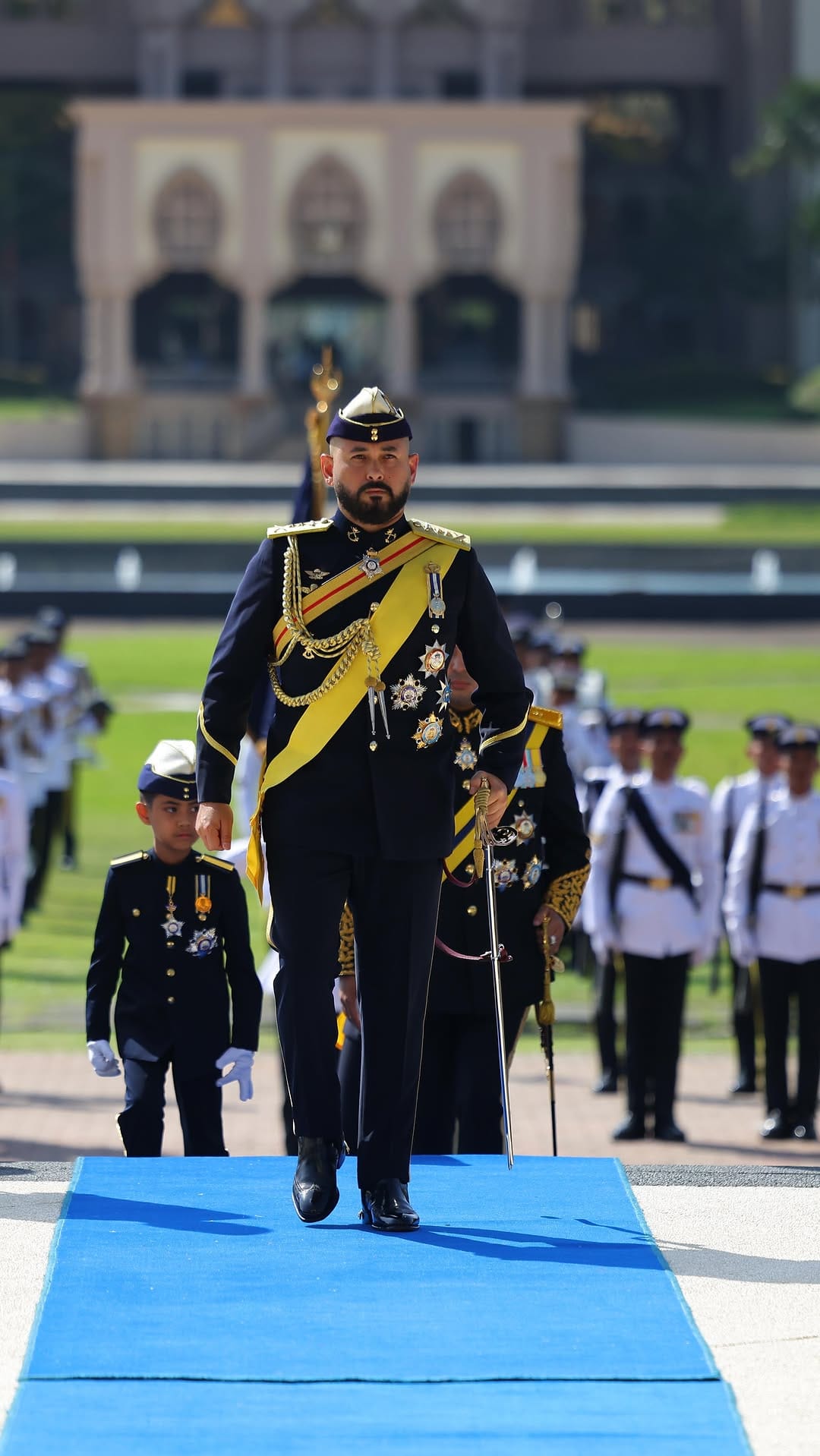 Post 4 by HRH Crown Prince of Johor on Instagram (video)