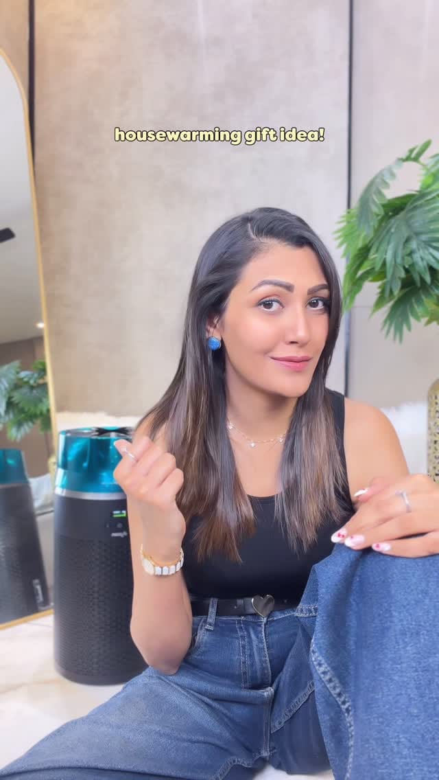 Post 3 by Aashna Malani 🧿 on Instagram (video)