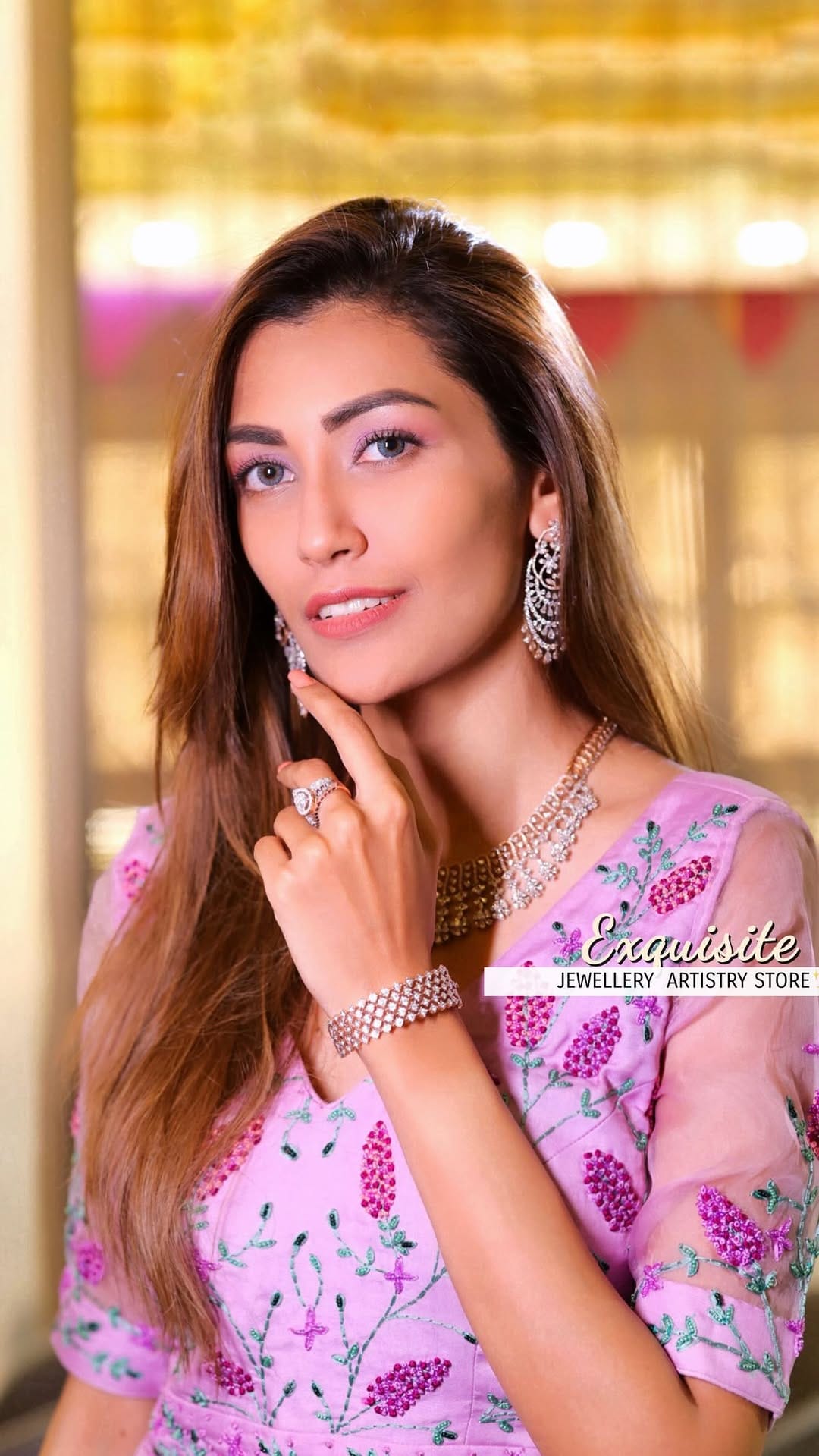 Post 7 by Aashna Malani 🧿 on Instagram (video)
