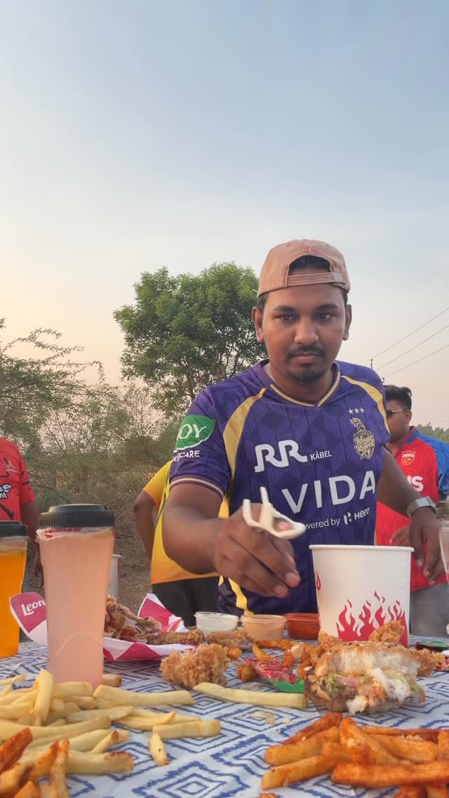 Post 2 by Nabeel Afridi on Instagram (video)
