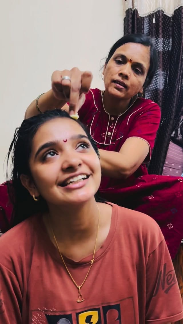 Post 5 by Sayali Seema Santosh Wagh (कादंबरी) on Instagram (video)