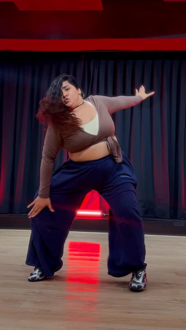 Post 8 by Simran Jat on Instagram (video)