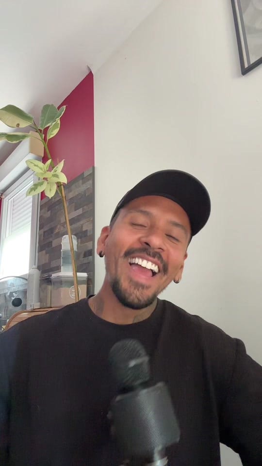 Post 5 by le Colombien du coin on TikTok (video)